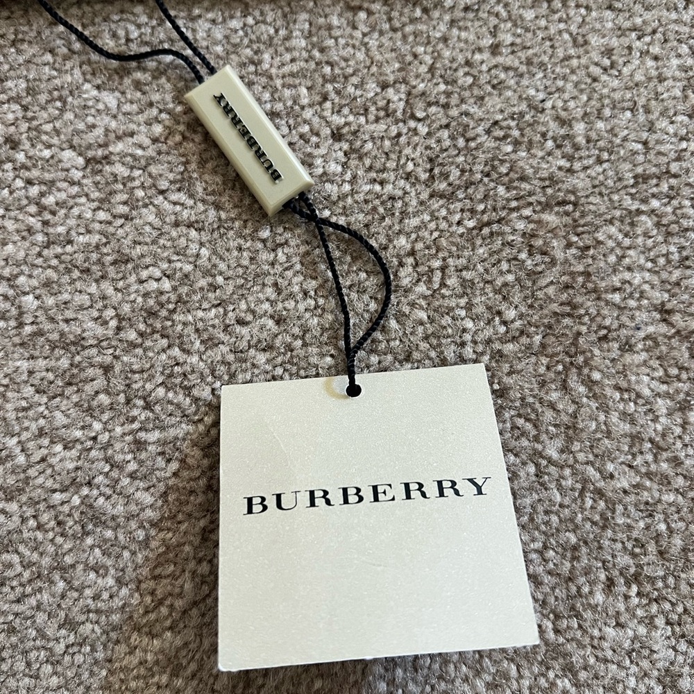 Burberry Bolton Cross Body Bag - black - like new - Picture 11 of 12